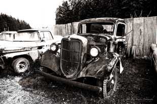 Old Truck-2441.jpg Old Truck-2441.jpg